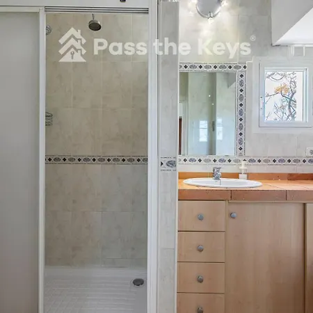Pass The Keys Apt En Nueva Andalucia Apartament